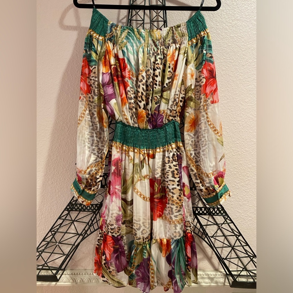Off the shoulder long sleeve crinkle satin printed mini dress